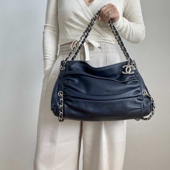 Chanel Sharpei Tote - Picture 8 of 10